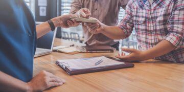 Discover How to Avoid Common Mistakes in Borrowing Money